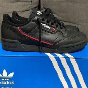 Adidas Continental